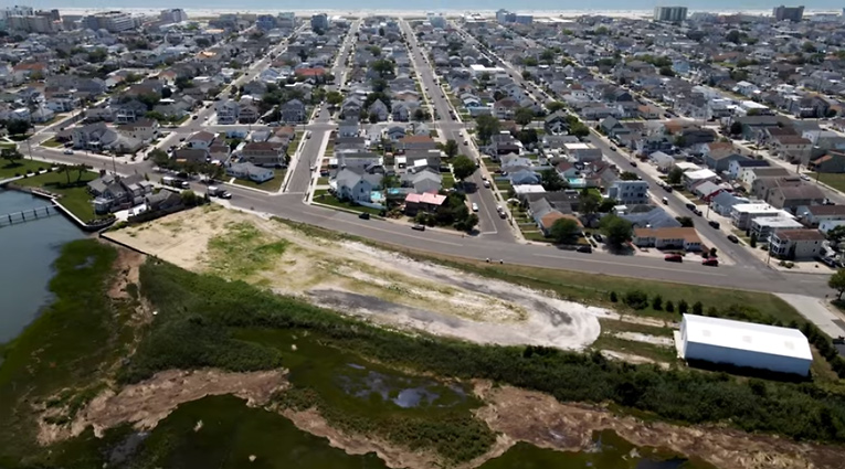 8100 Bayview Drive Aerial City View